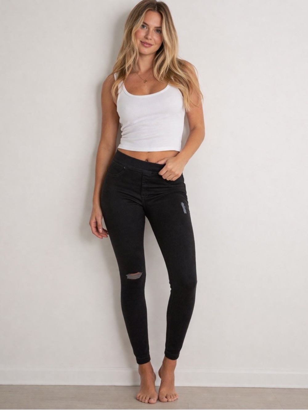 SPANX High Rise Distressed Skinny Jeans Raw Hem Washed Black‎ Large Casual Cool